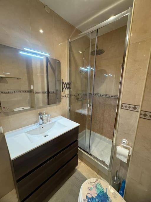 Piso Cerca Al Centro De Madrid San Luciano Apartman Kültér fotó